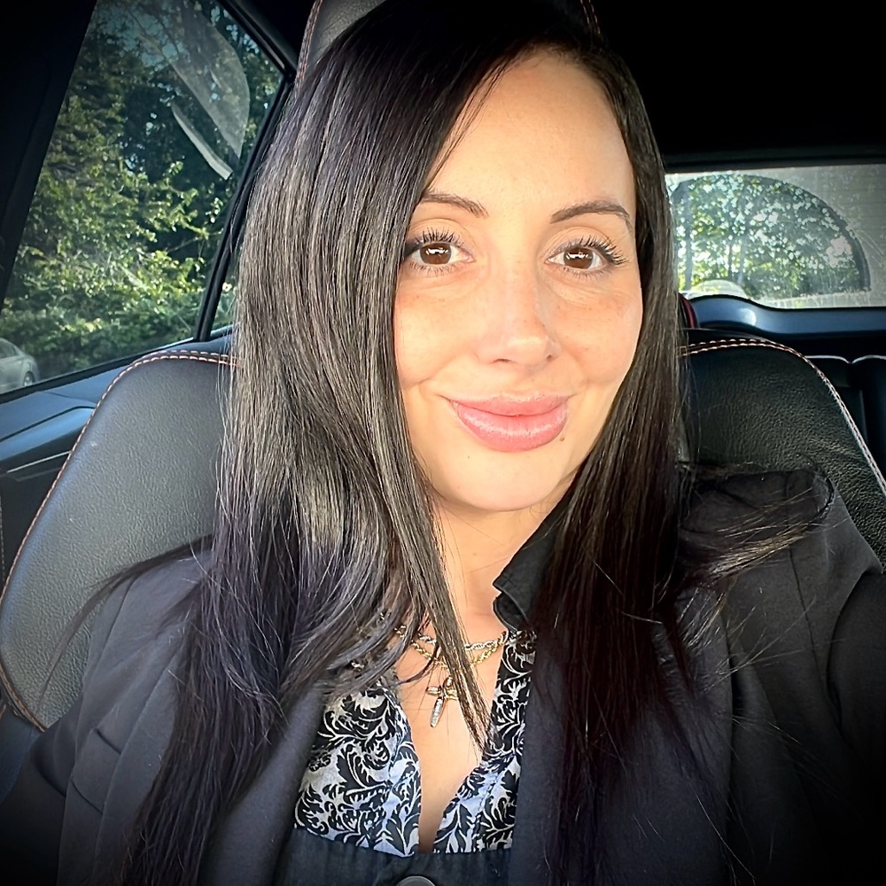 Meet your Posher, Valerie